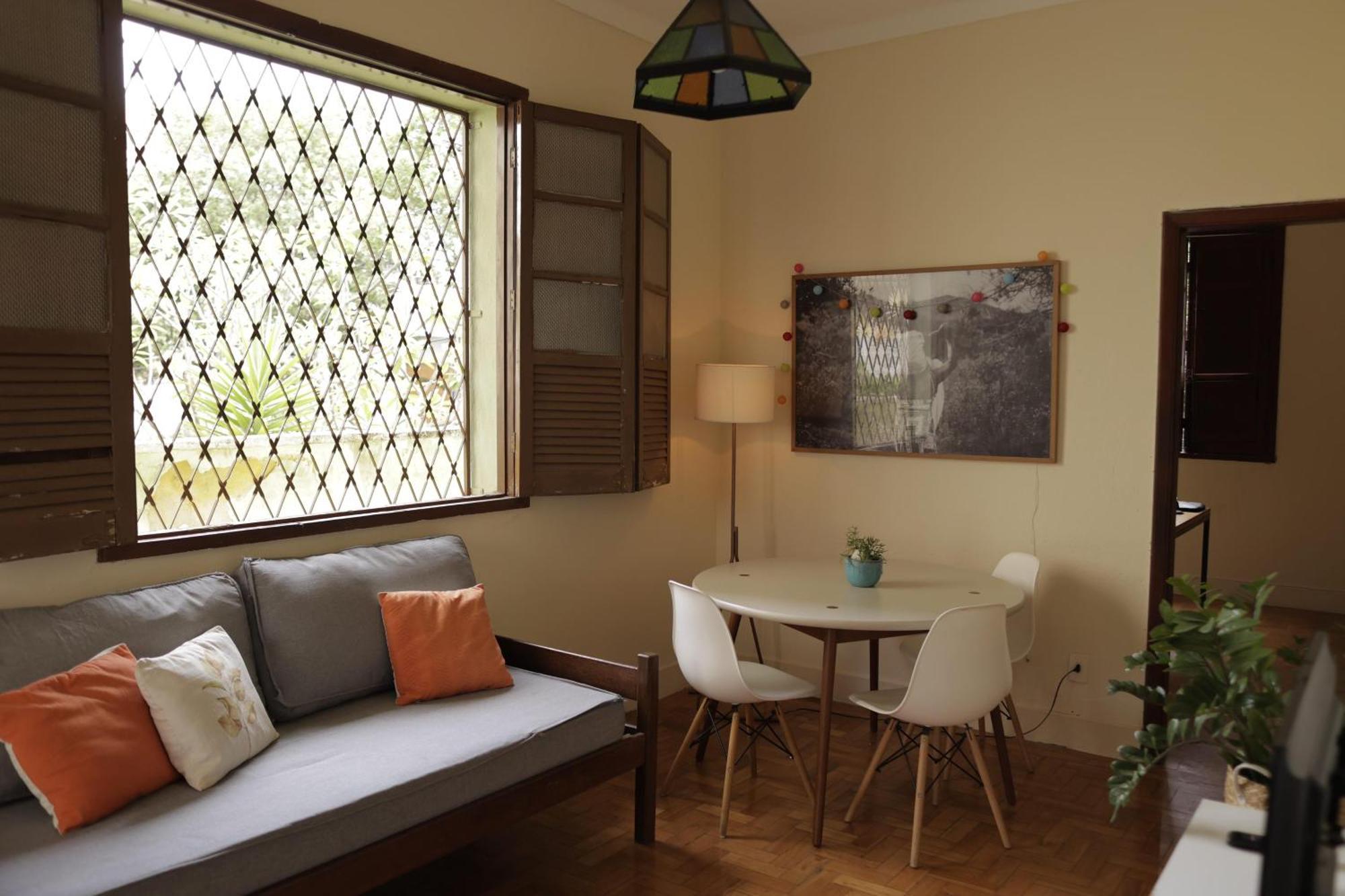 Casal Com Varanda Casa Caramel Homestay Belo Horizonte